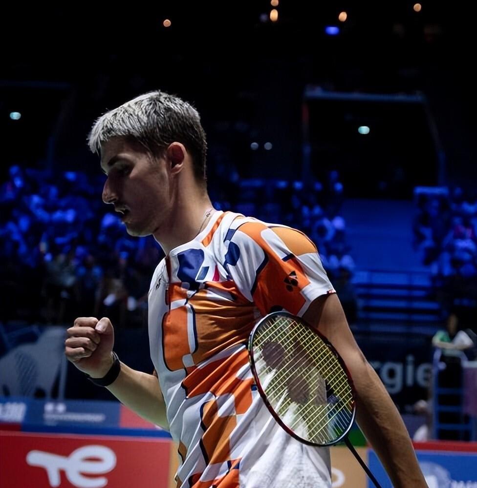 爱游戏娱乐-韩国队险胜德国队，石宇奇刷新纪录