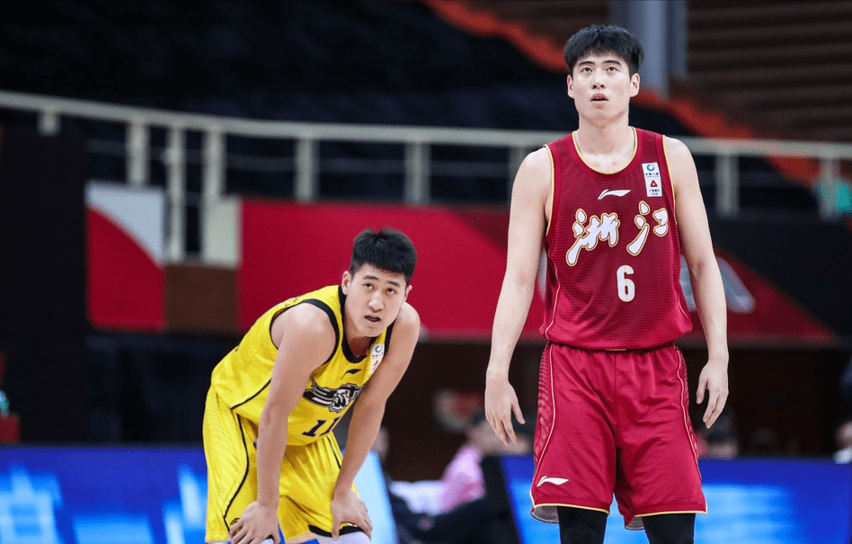 吉林队碾压新疆队，字母哥扛起全队