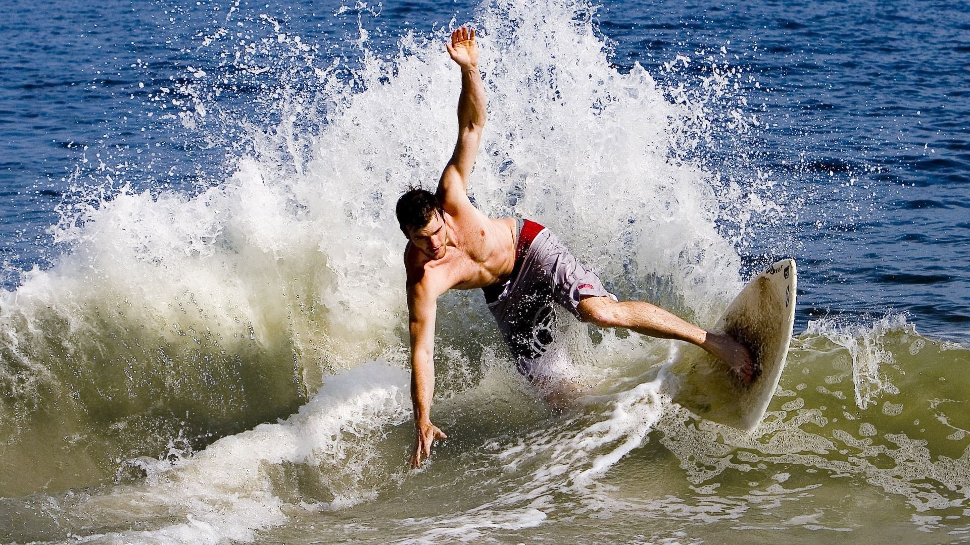 烈日焚城记，当太阳血拼广东，拉文成为最后的注脚