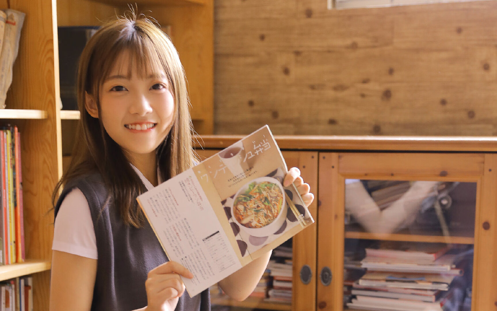 跨时空篮球巅峰对决，乔丹公牛险胜新疆，西亚卡姆成关键变数